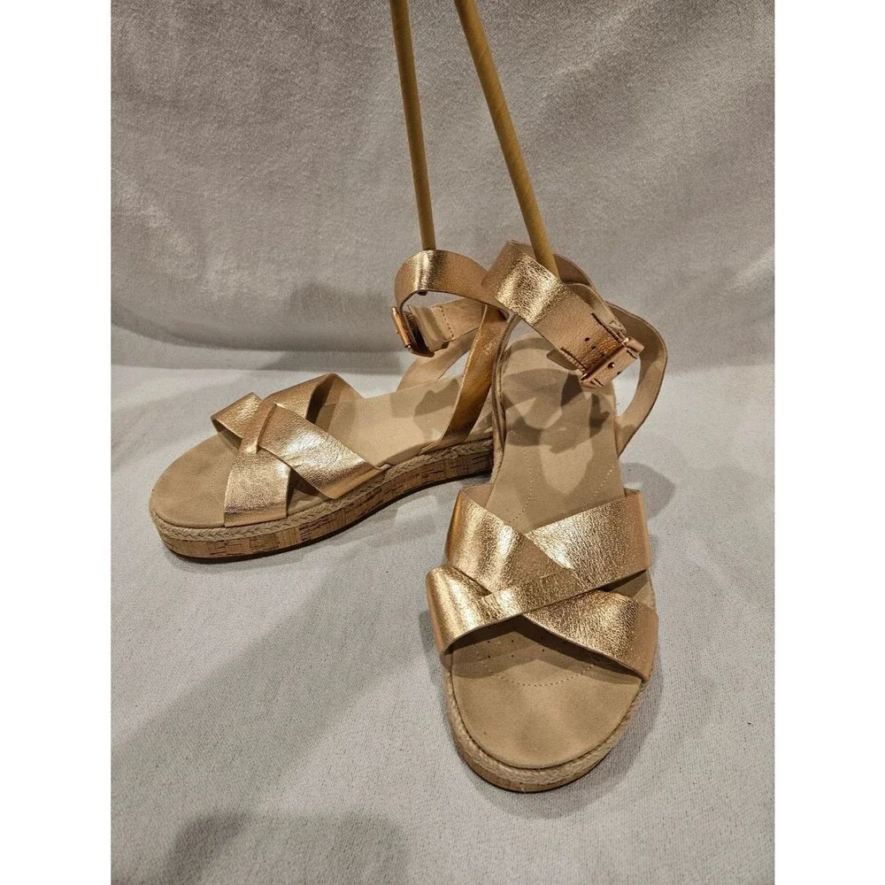 CLARKS Botanic Poppy Leather Sandals Rose Gold 9.5